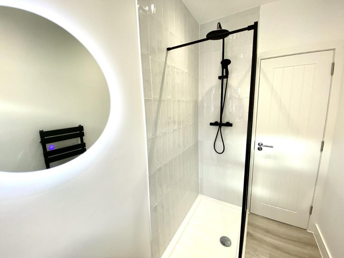 Stunning Beach Themed 2 Bed Apartment 본머스 외부 사진